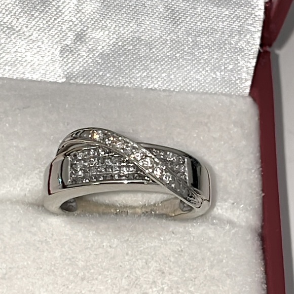 Solid Stamp 10K White Gold Natural Diamond Modern Crossover Band Ring (not 14K ) - Picture 7 of 16